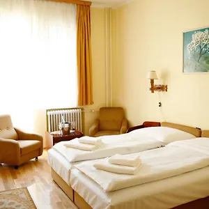 Bara Junior Budapest